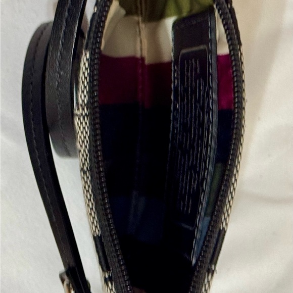 Coach Black and White Signature Wristlet - Picture 9 of 10